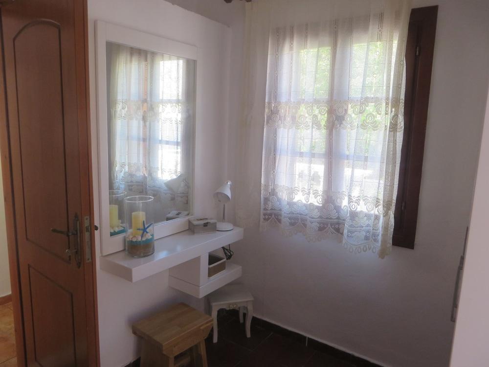 Maravelia Mare Pensionat Symi Exteriör bild