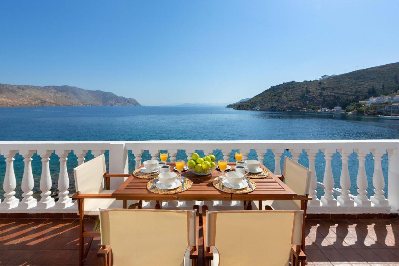 Maravelia Mare Pensionat Symi Exteriör bild