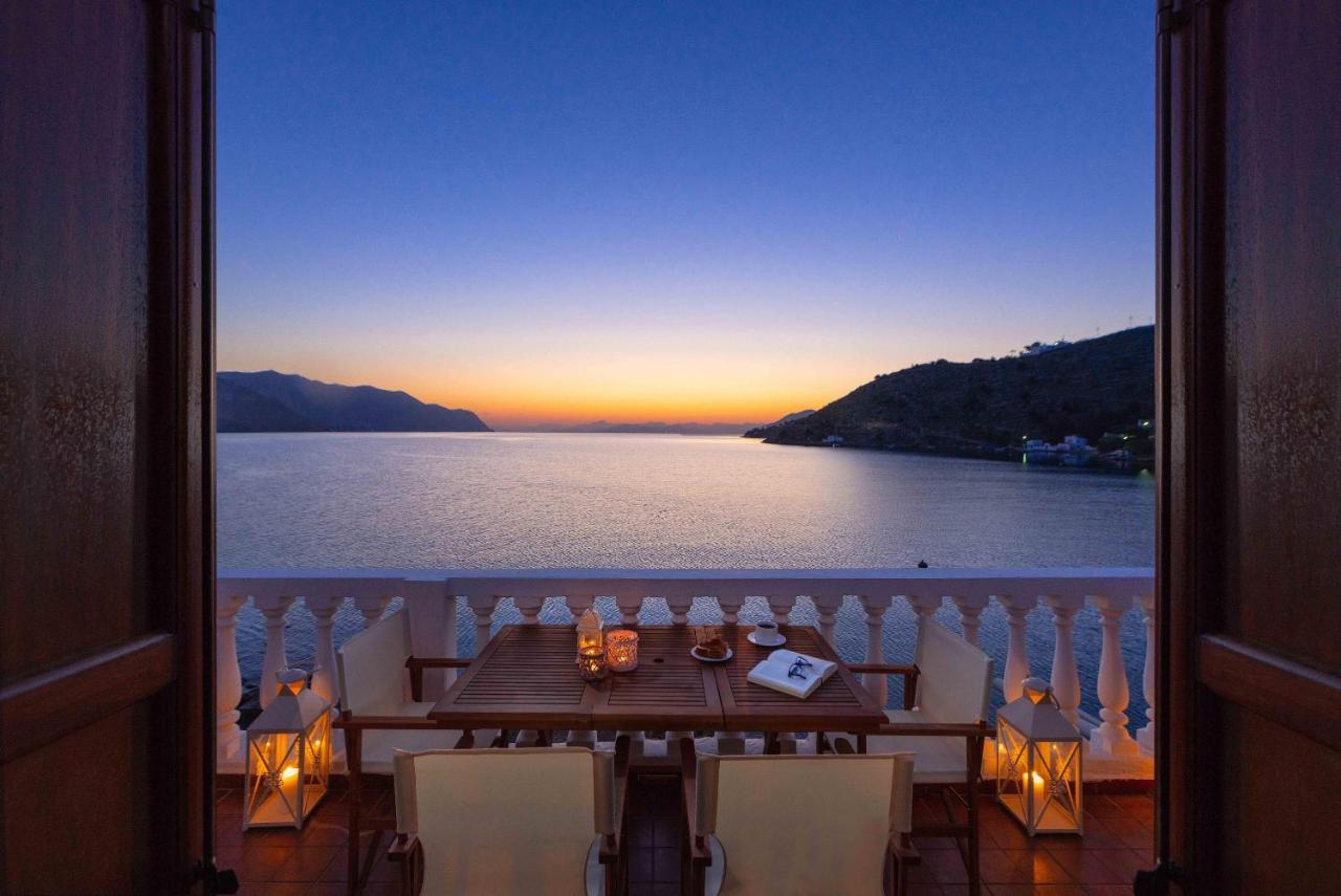 Maravelia Mare Pensionat Symi Exteriör bild